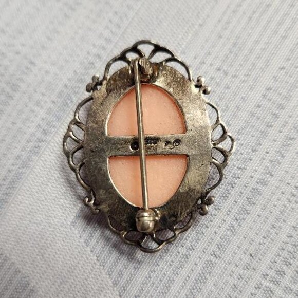 Vintage signed Jezlaine Sterling Silver Cameo Elegant Woman Face pin/brooch - Picture 2 of 2